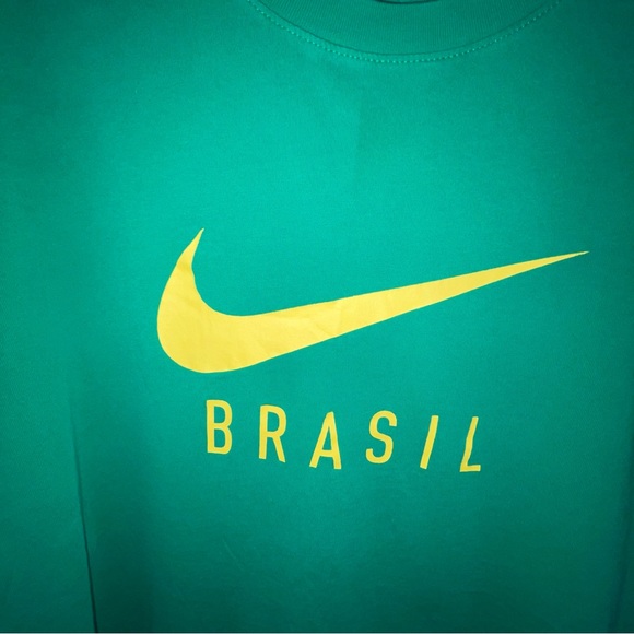 Brazil Nike Shirt - Picture 4 of 4